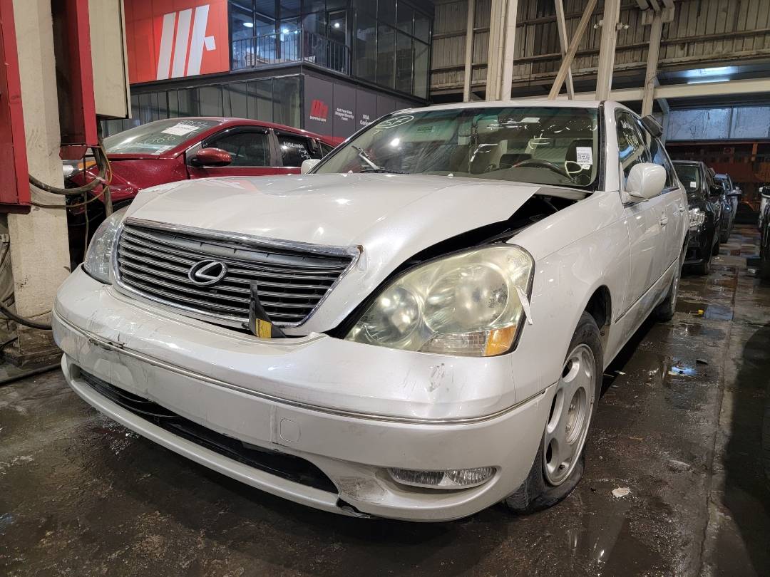 2001 LEXUS LS 430 — 158199 Miles — Lot 68743124 — Main - Marhaba Auctions Used Cars - Image 5