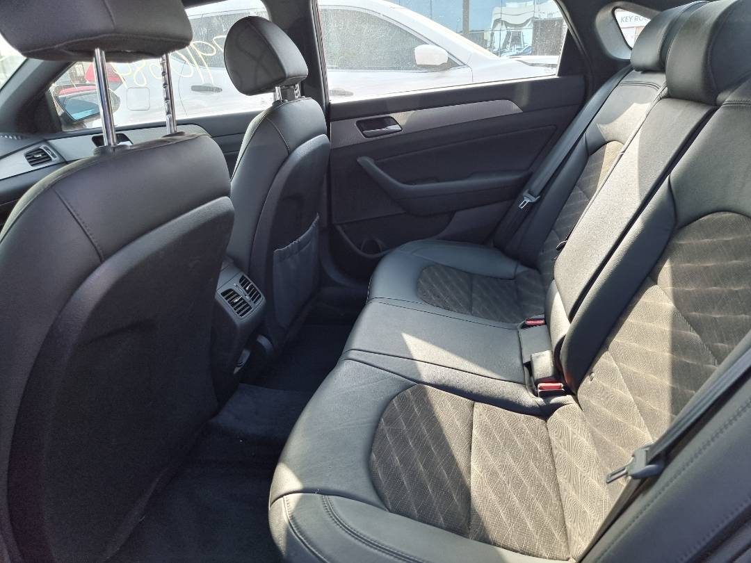 2019 HYUNDAI SONATA — 32499 Miles — Lot 125487 — Souq - Marhaba Auctions Used Cars - Image 6