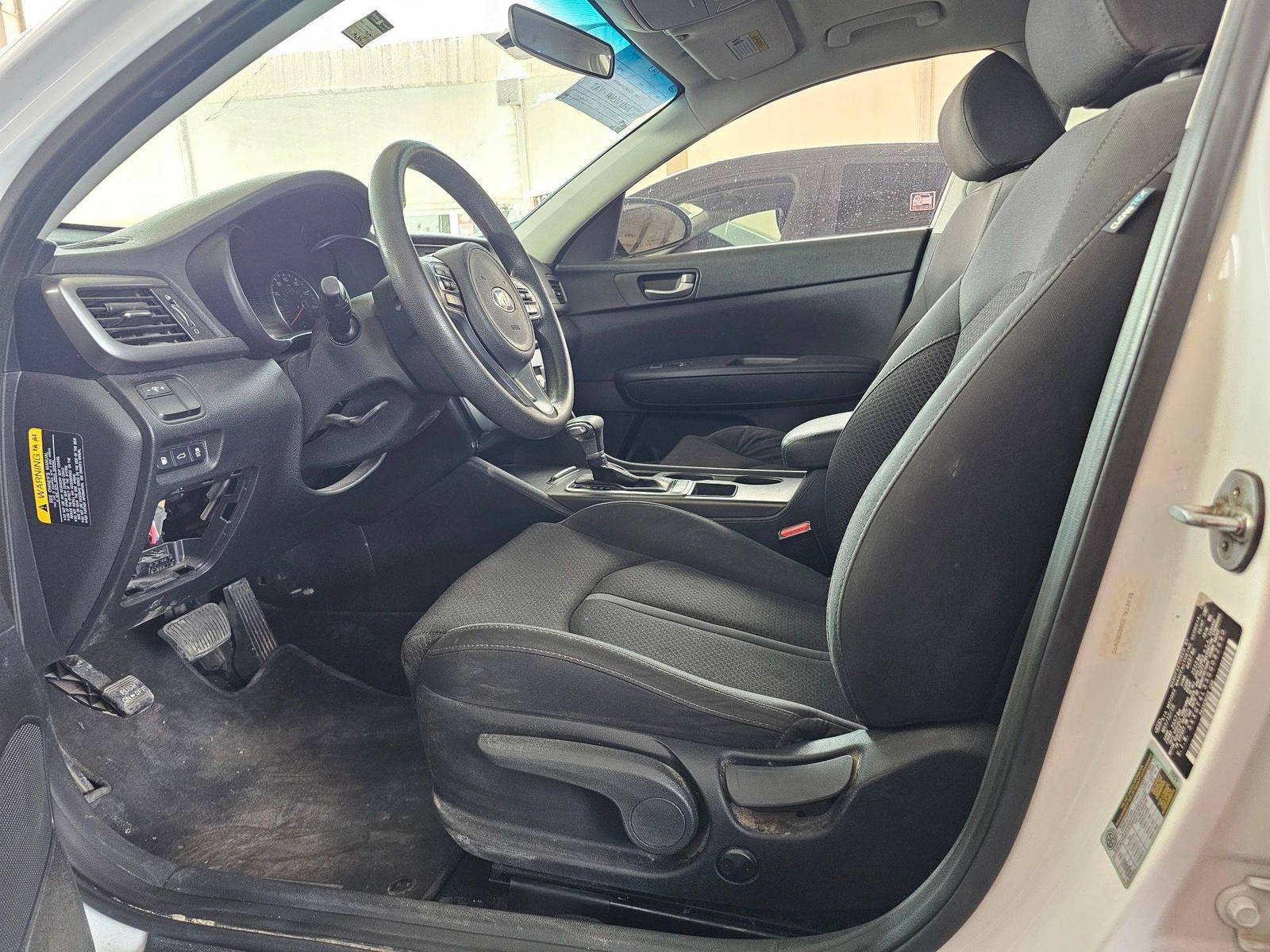 2016 KIA OPTIMA — 146314 Miles — Lot 3GG082690 — Souq - Marhaba Auctions Used Cars - Image 8