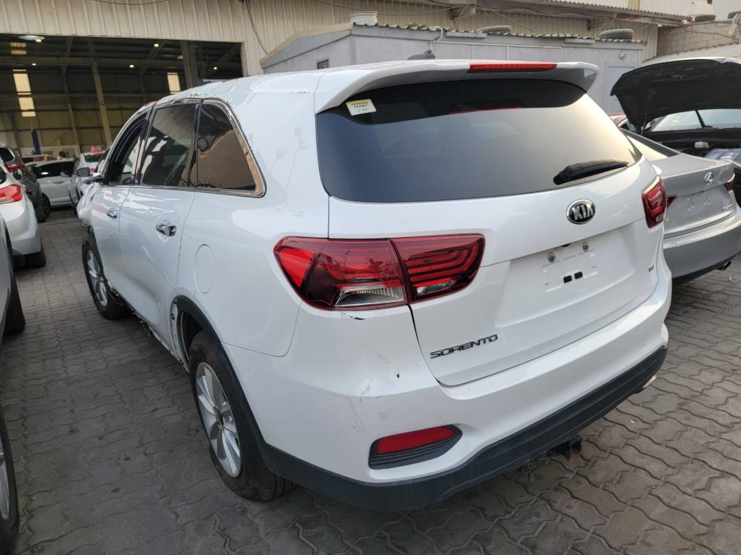 2019 KIA SORENTO — 119302 Miles — Lot 8KG493709 — Main - Marhaba Auctions Used Cars - Image 3