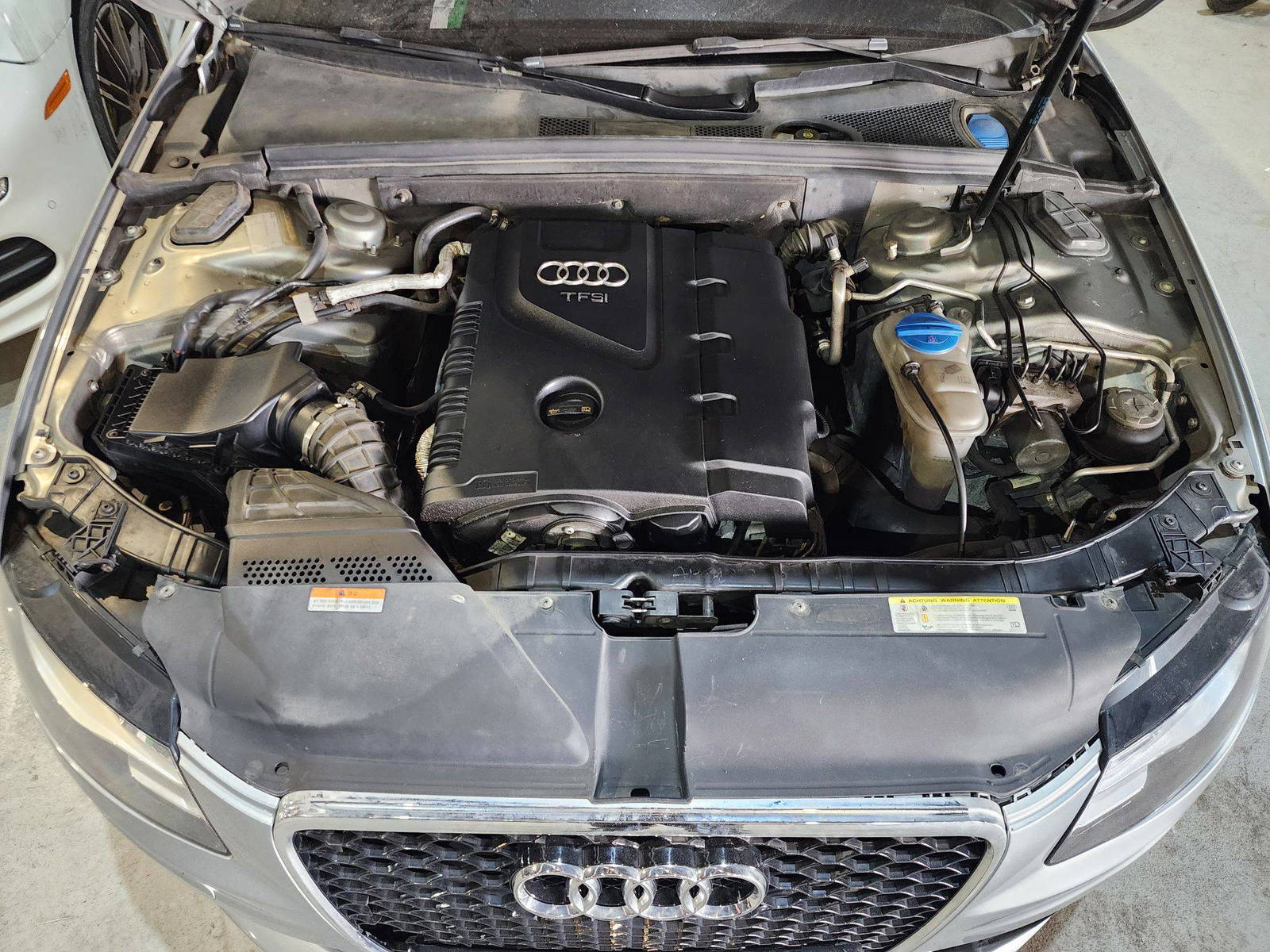 2011 AUDI A4 — 262603 KM — Lot 052448 — Al Quoz - Marhaba Auctions Used Cars - Image 15