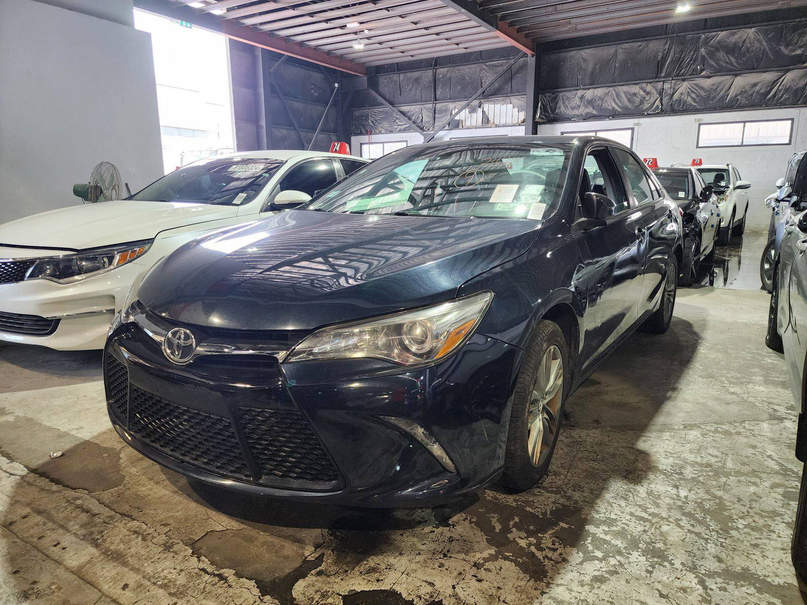 2016 TOYOTA CAMRY — 216912 Miles — Lot GU211480 — Al Quoz - Marhaba Auctions Used Cars - Image 4