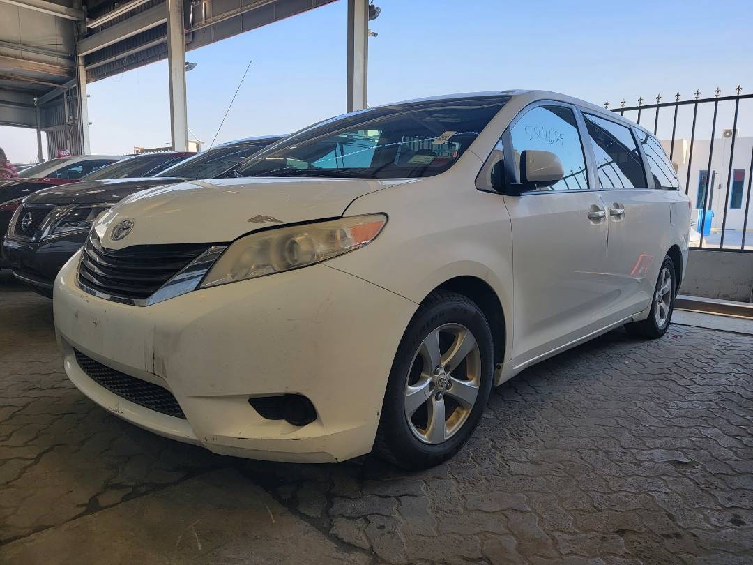 2011 TOYOTA SIENNA — 243380 Miles — Lot BS116332 — Main - Marhaba Auctions Used Cars - Image 5