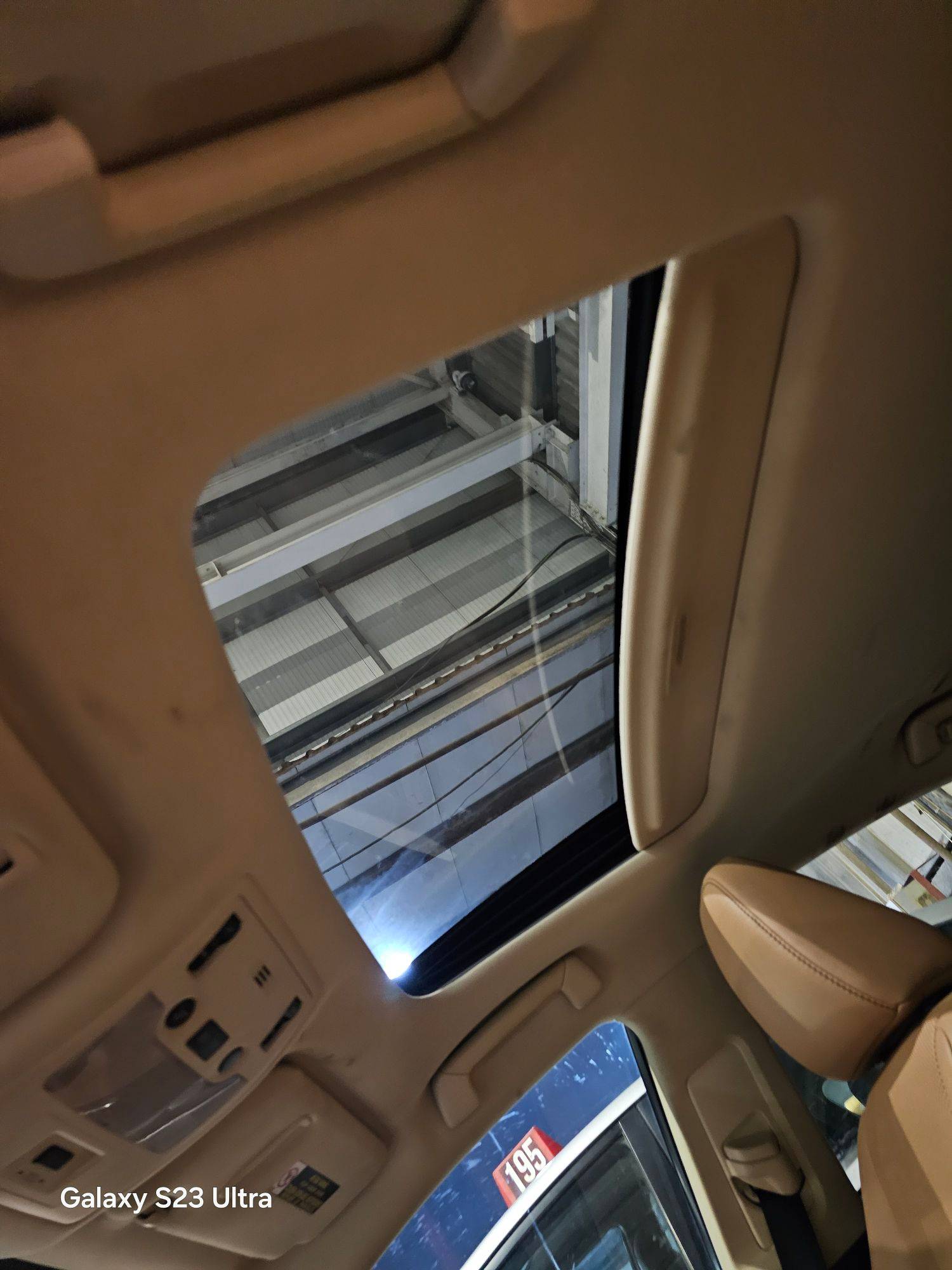 LEXUS IS 200T 2016 - Marhaba Auction Used Cars - Image 9