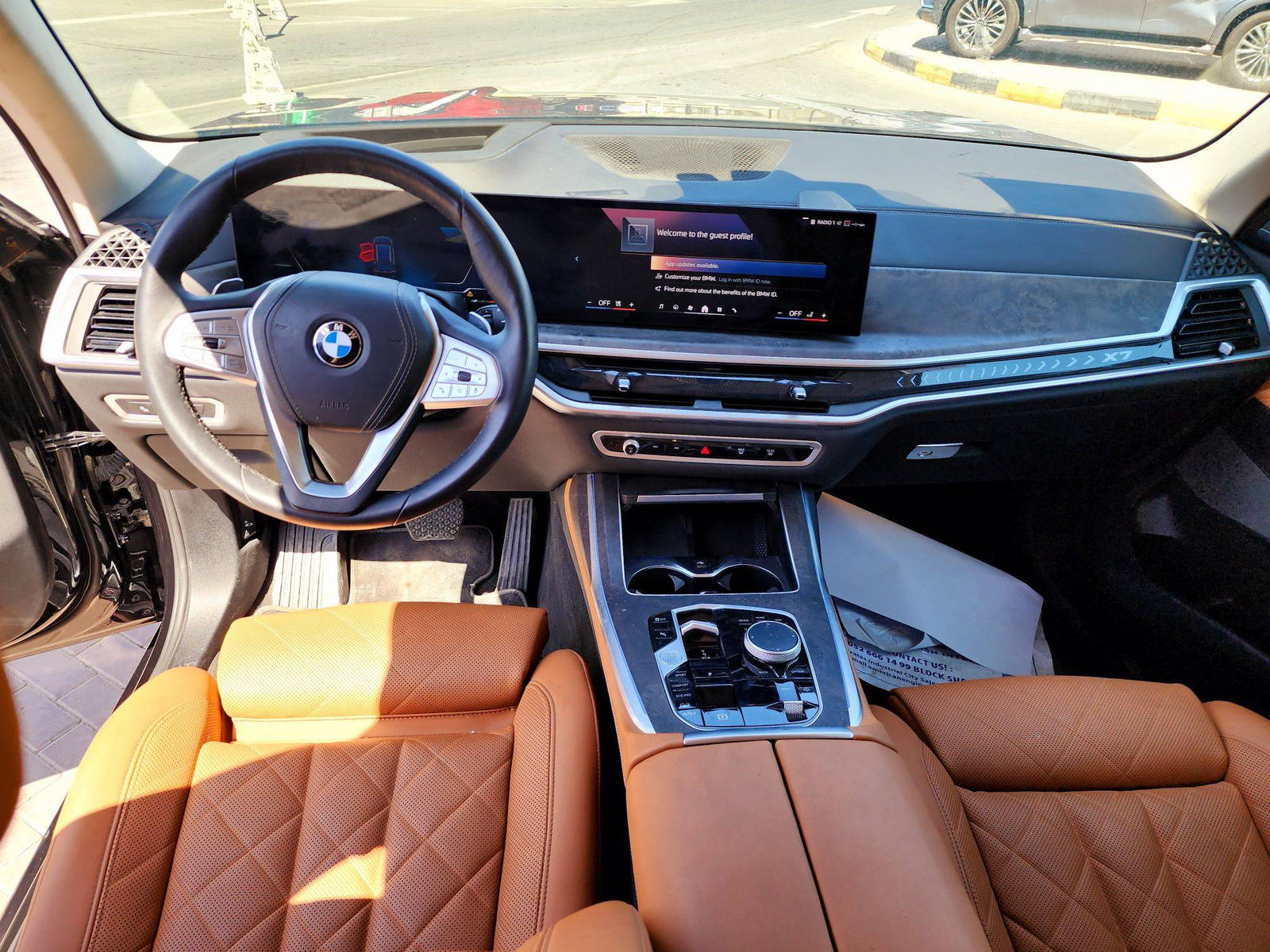 2024 BMW X7 — 16398 KM — Lot 4R9S37024 — Souq - Marhaba Auctions Used Cars - Image 8