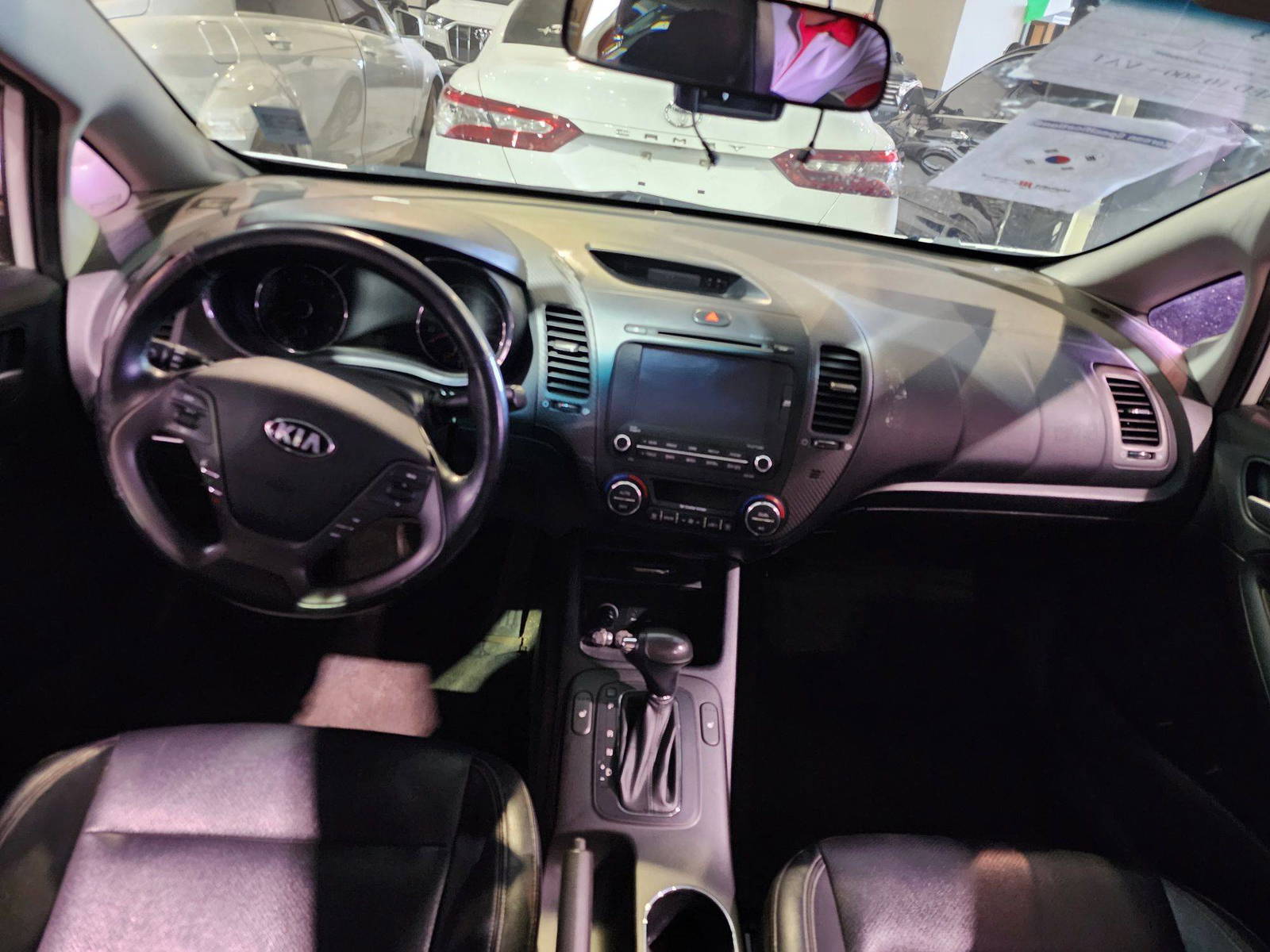 2013 KIA K3 — 182219 KM — Lot 004947 — Al Quoz - Marhaba Auctions Used Cars - Image 8