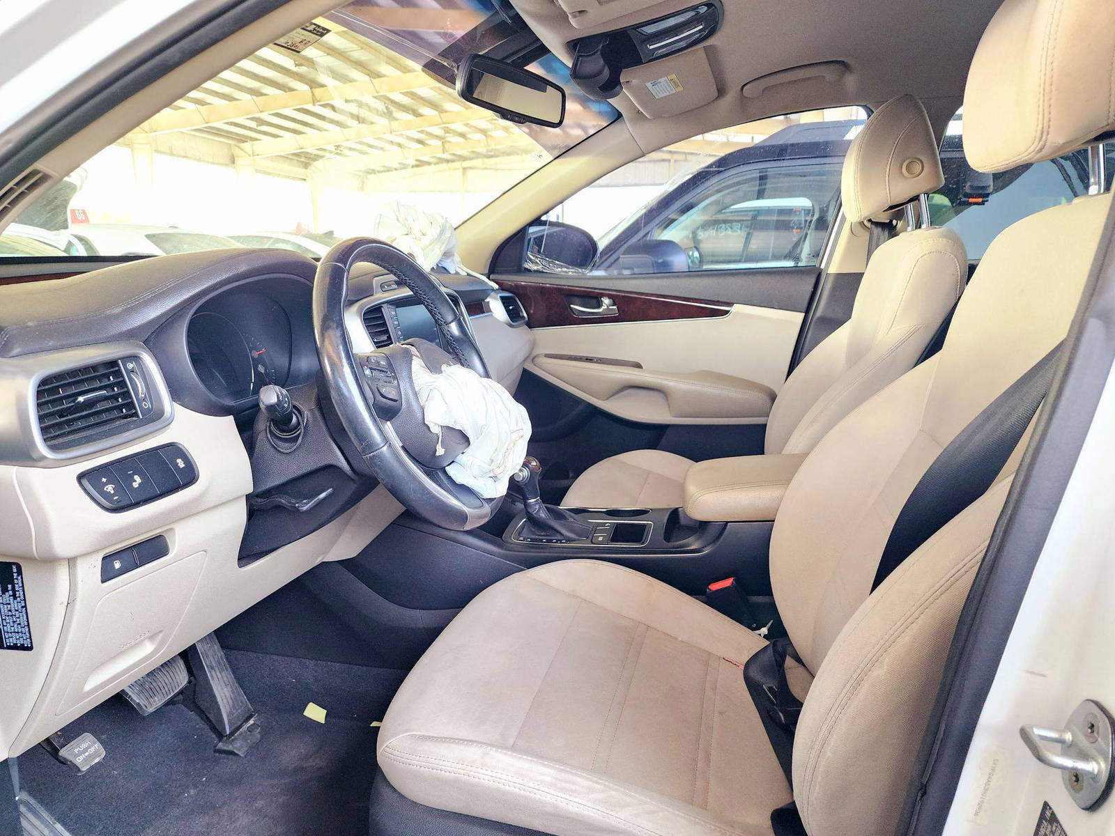 KIA SORENTO 2017 - Marhaba Auction Used Cars - Image 8