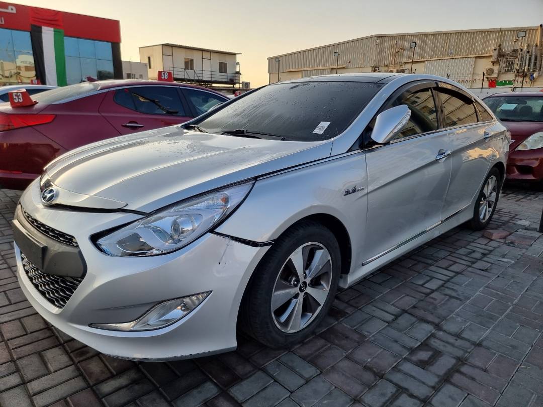 2012 HYUNDAI SONATA — 62520 KM — Lot 124578 — Souq - Marhaba Auctions Used Cars - Image 3
