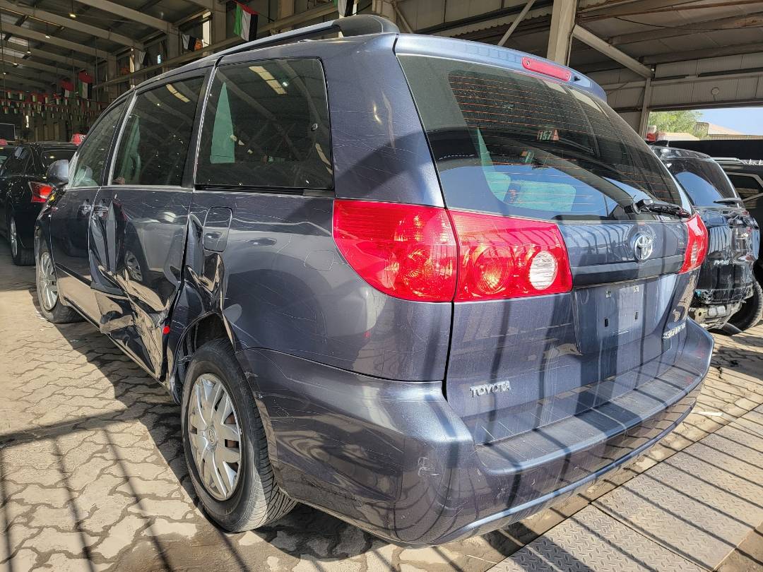 2008 TOYOTA SIENNA — 201252 Miles — Lot 40825527 — Main - Marhaba Auctions Used Cars - Image 3