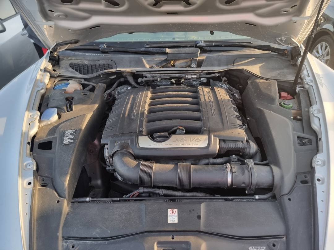 PORSCHE Cayenne 2012 - Marhaba Auction Used Cars - Image 11