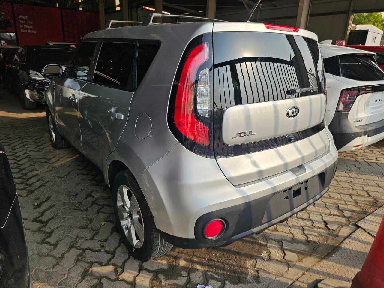 2018 KIA SOUL — 123592 Miles — Lot 7575655 — Main - Marhaba Auctions Used Cars - Image 5
