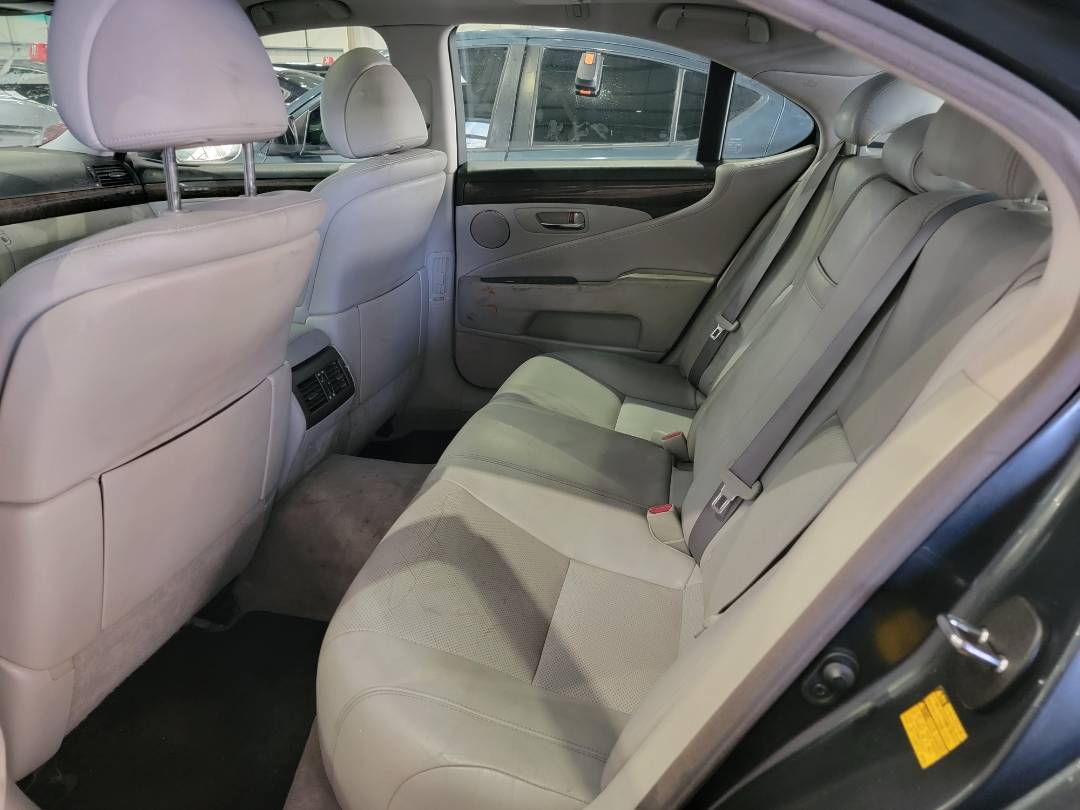 2010 LEXUS LS 460 — 206664 Miles — Lot 5099505 — Main - Marhaba Auctions Used Cars - Image 6