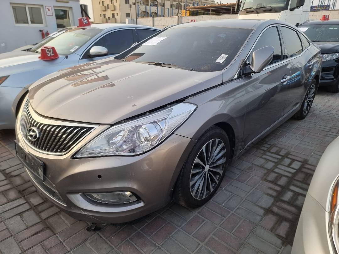 2013 HYUNDAI GRANDEUR — 223351 KM — Lot 272100 — Souq - Marhaba Auctions Used Cars - Image 3