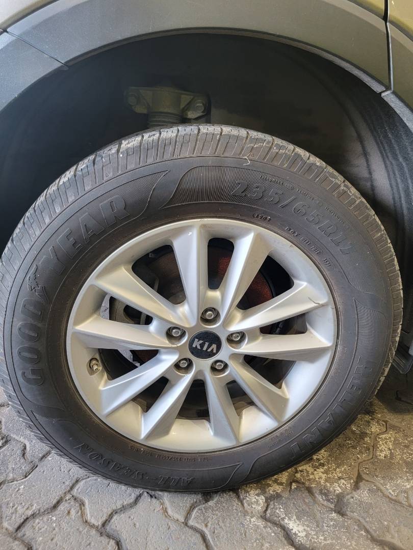 2019 KIA SORENTO — 82693 Miles — Lot 44012284 — Main - Marhaba Auctions Used Cars - Image 4