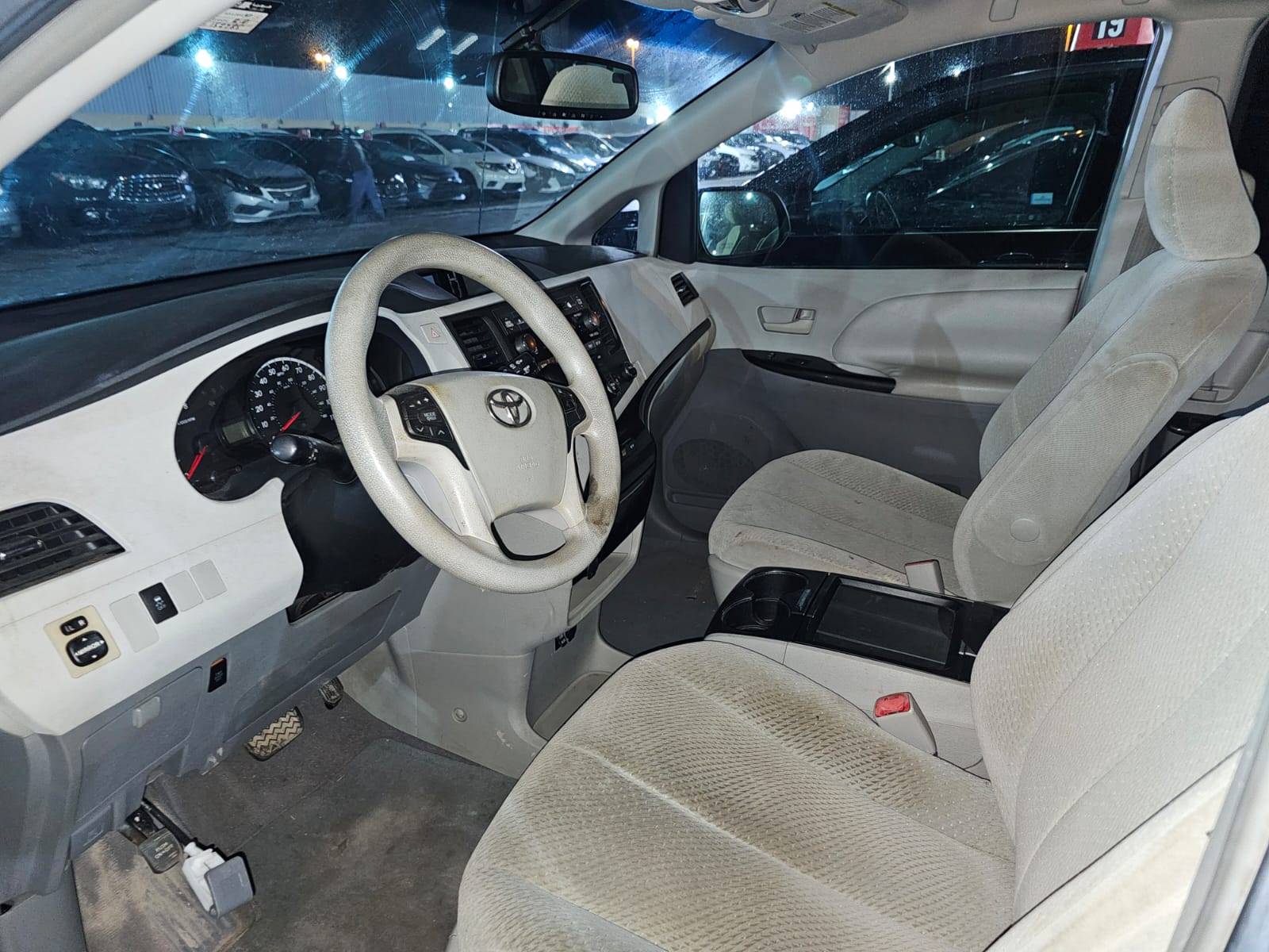 2011 TOYOTA SIENNA — 152784 Miles — Lot 43931031 - Marhaba Auctions Used Cars - Image 10