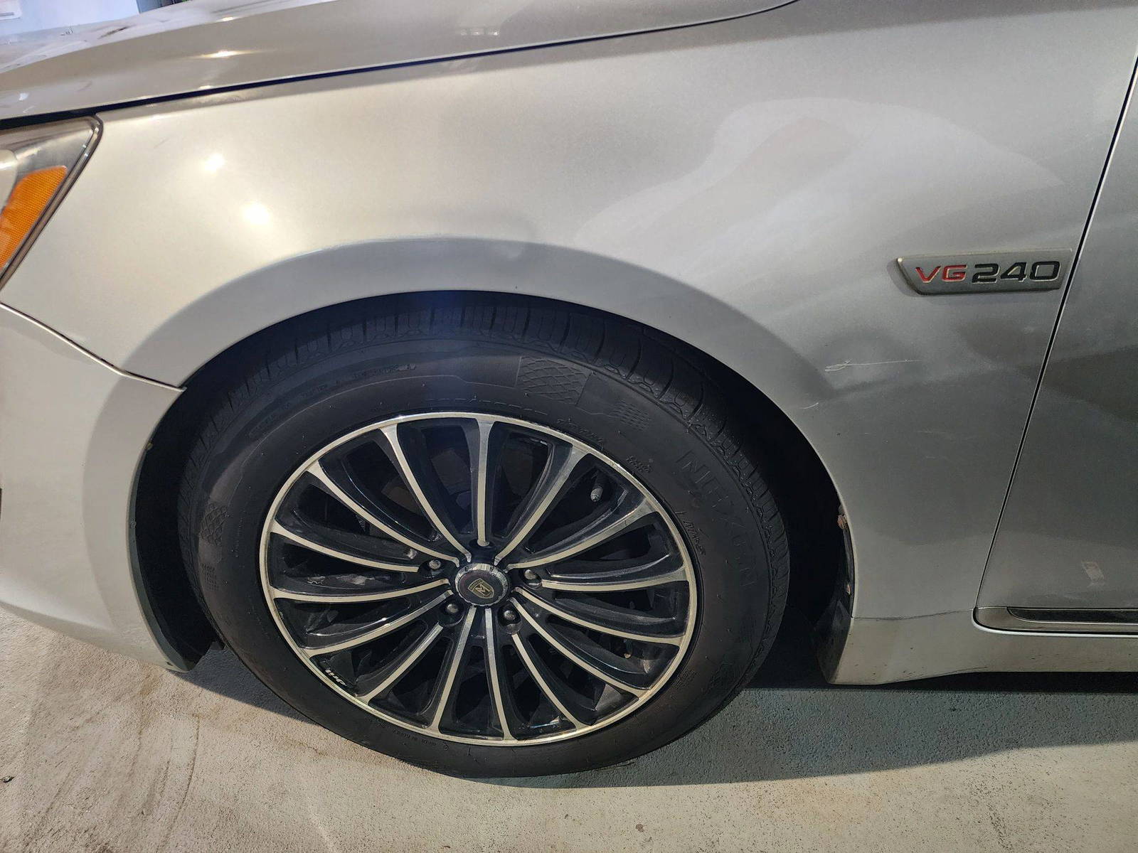 2011 KIA K7 — 228678 KM — Lot 215487 — Souq - Marhaba Auctions Used Cars - Image 12