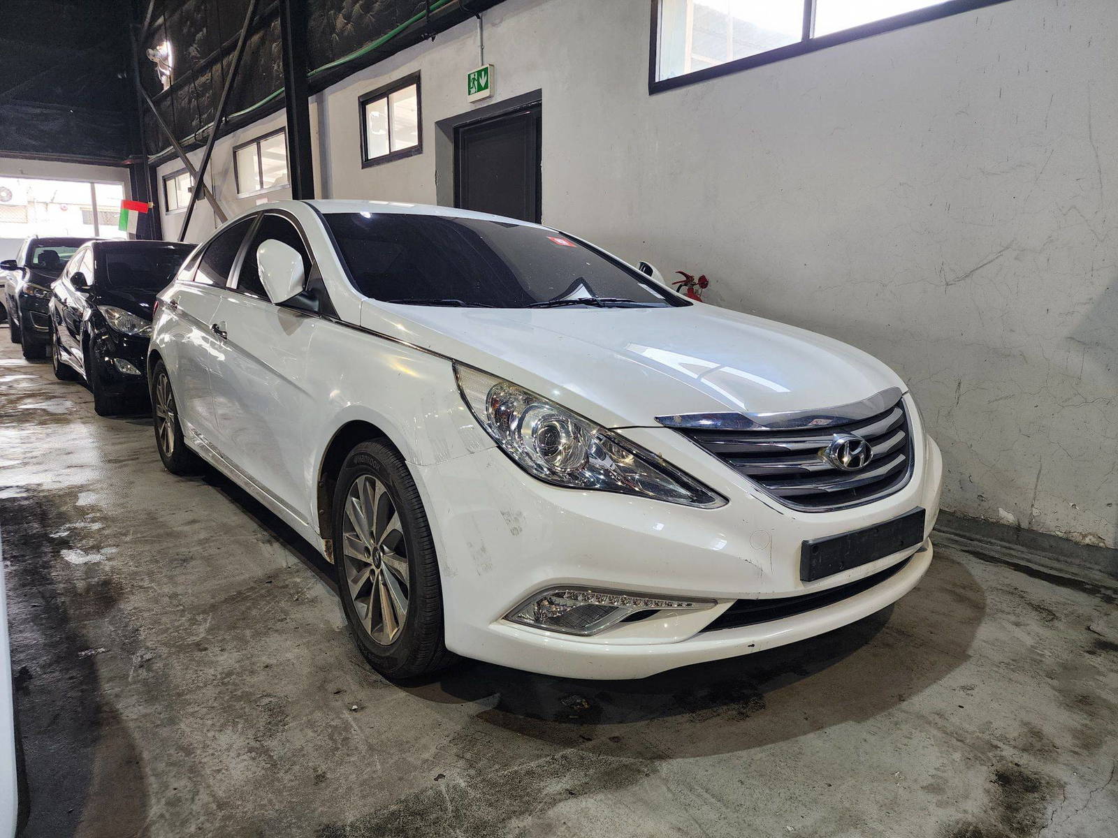2014 HYUNDAI SONATA — 183657 KM — Lot 626536 — Al Quoz - Marhaba Auctions Used Cars - Image 5