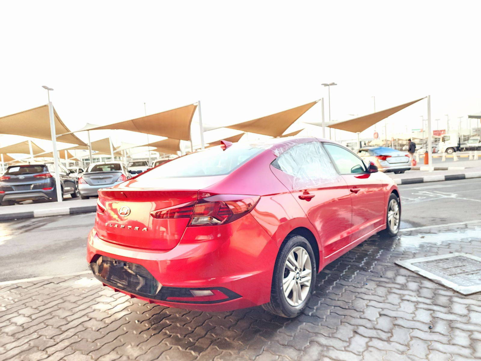 2020 HYUNDAI ELANTRA — 104929 Miles — Lot 571166 — Souq - Marhaba Auctions Used Cars - Image 5