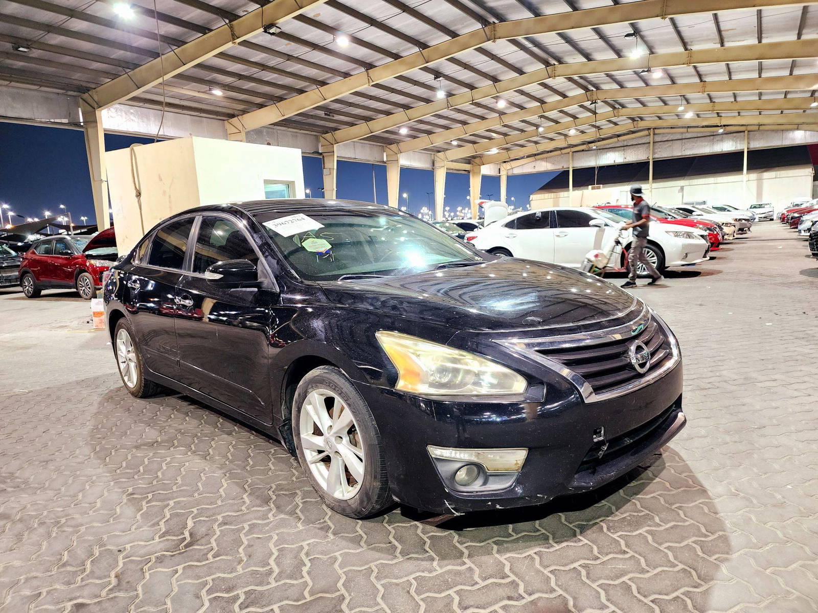 2014 NISSAN ALTIMA — 180783 Miles — Lot EC186287 — Souq - Marhaba Auctions Used Cars - Image 4