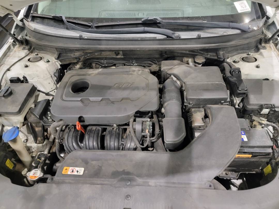 2015 HYUNDAI SONATA — 176649 Miles — Lot 142734 — Main - Marhaba Auctions Used Cars - Image 9