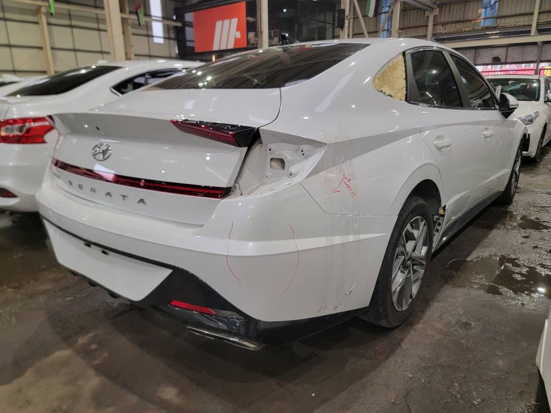 2021 HYUNDAI SONATA — 38584 Miles — Lot 68183883 - Marhaba Auctions Used Cars - Image 4