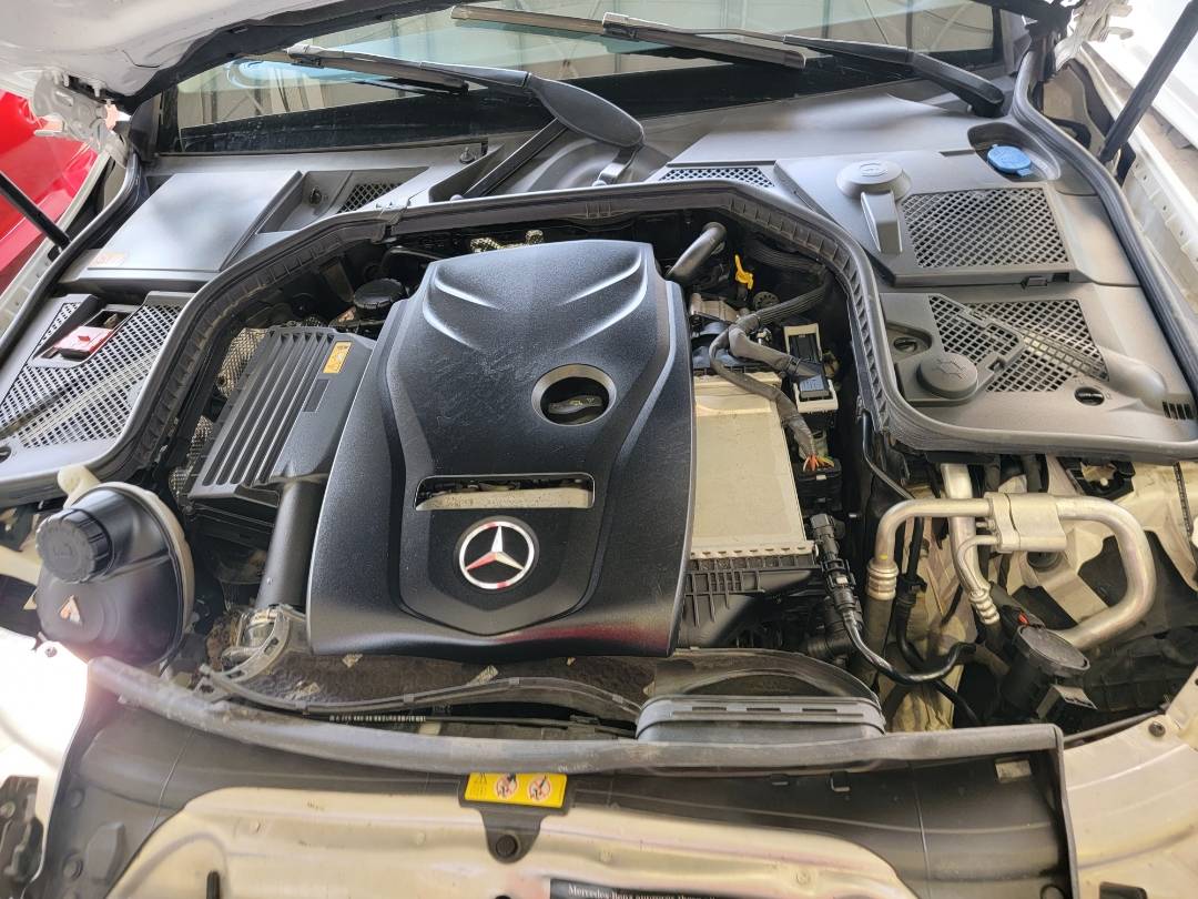 MERCEDES BENZ C300 2016 - Marhaba Auction Used Cars - Image 17