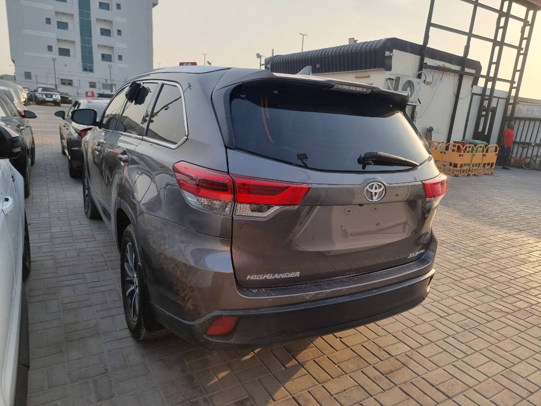 TOYOTA HIGHLANDER 2018 - Marhaba Auction Used Cars - Image 5