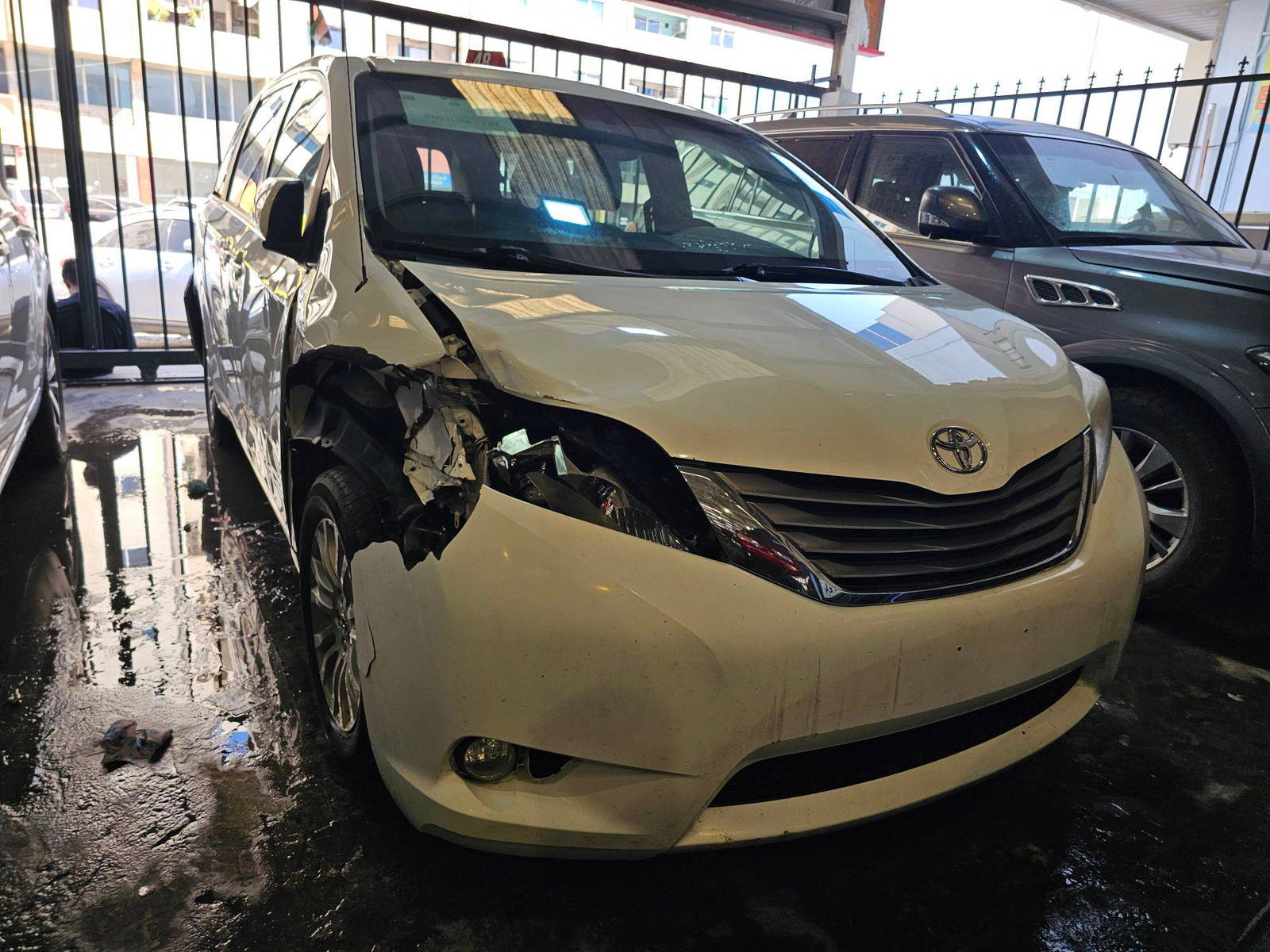 TOYOTA SIENNA 2012 - Marhaba Auction Used Cars - Image 4