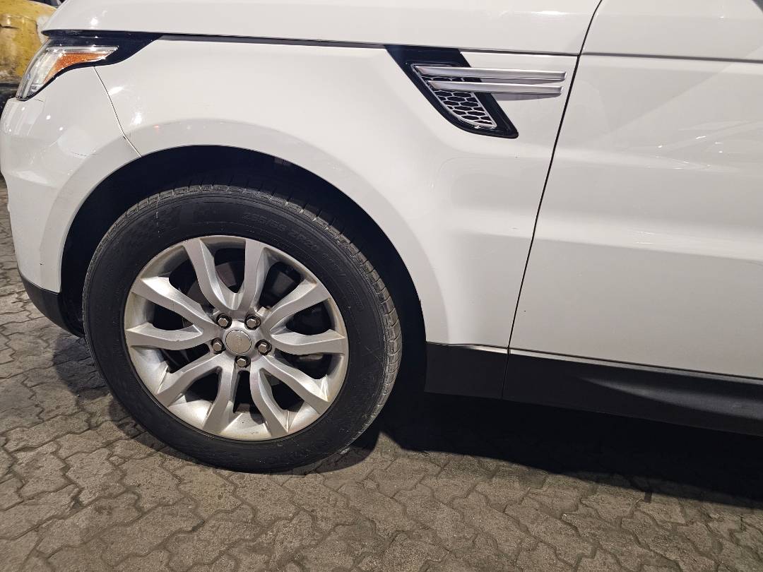 2015 LAND ROVER RANGE ROVER — 179373 KM — Lot A511916 — Main - Marhaba Auctions Used Cars - Image 12