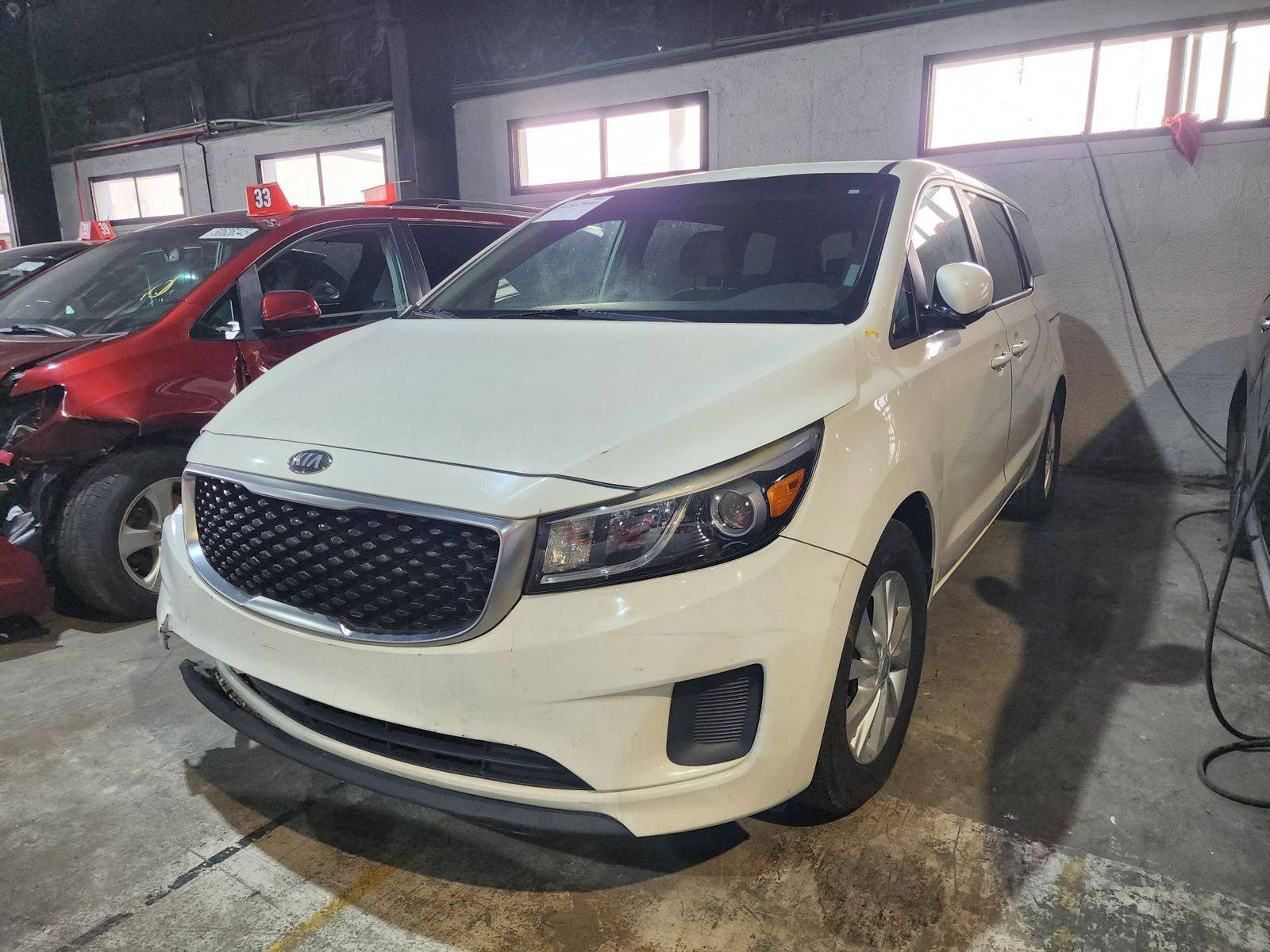 2017 KIA SEDONA — 174840 Miles — Lot 42137096 — Al Quoz - Marhaba Auctions Used Cars - Image 4