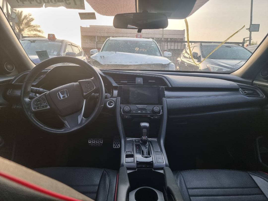 2018 HONDA CIVIC — 110470 KM — Lot 79488644 — Ind. 12 - Marhaba Auctions Used Cars - Image 9