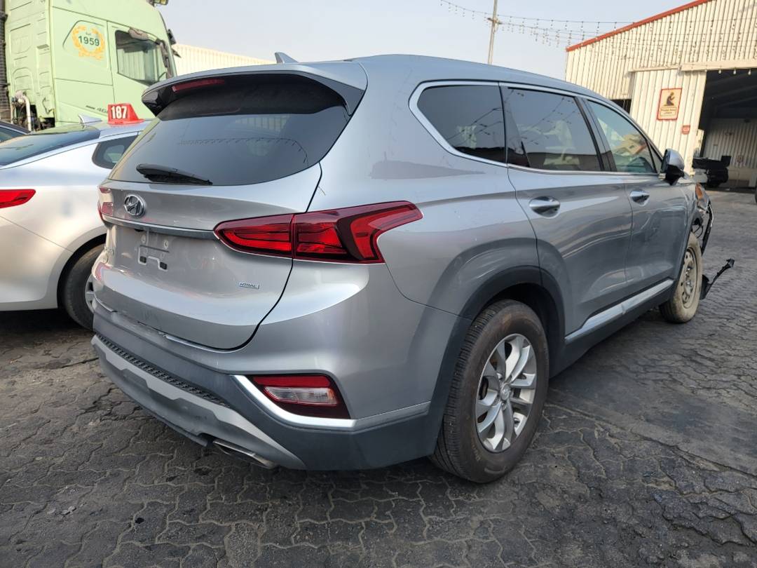 2020 HYUNDAI SANTA FE — 103653 Miles — Lot LH224331 — Souq - Marhaba Auctions Used Cars - Image 5