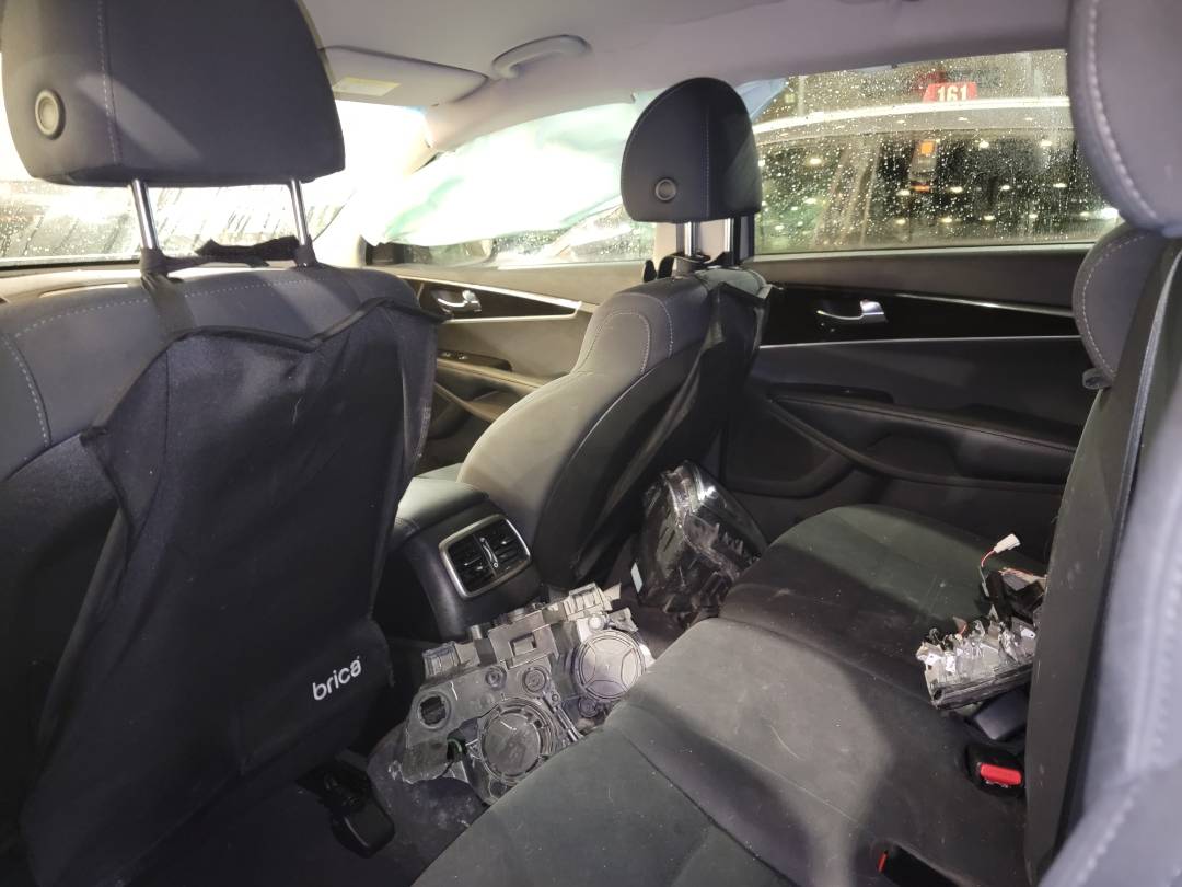 2019 KIA SORENTO — 38800 Miles — Lot 37590311 - Marhaba Auctions Used Cars - Image 5