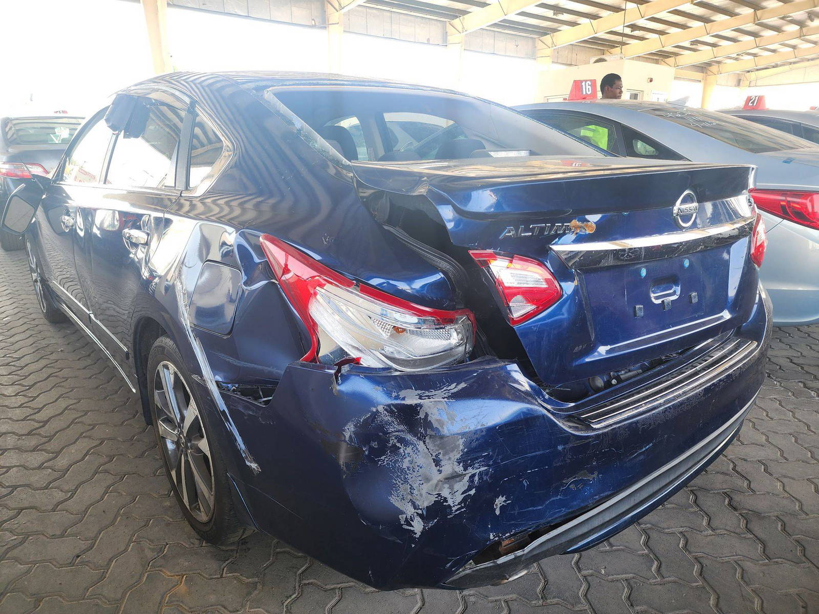 2016 NISSAN ALTIMA — 156531 Miles — Lot 37258355 - Marhaba Auctions Used Cars - Image 11