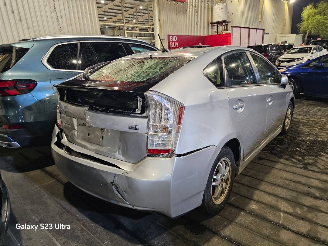2011 TOYOTA PRIUS — 168374 Miles — Lot B1467859 — Main - Marhaba Auctions Used Cars - Image 4