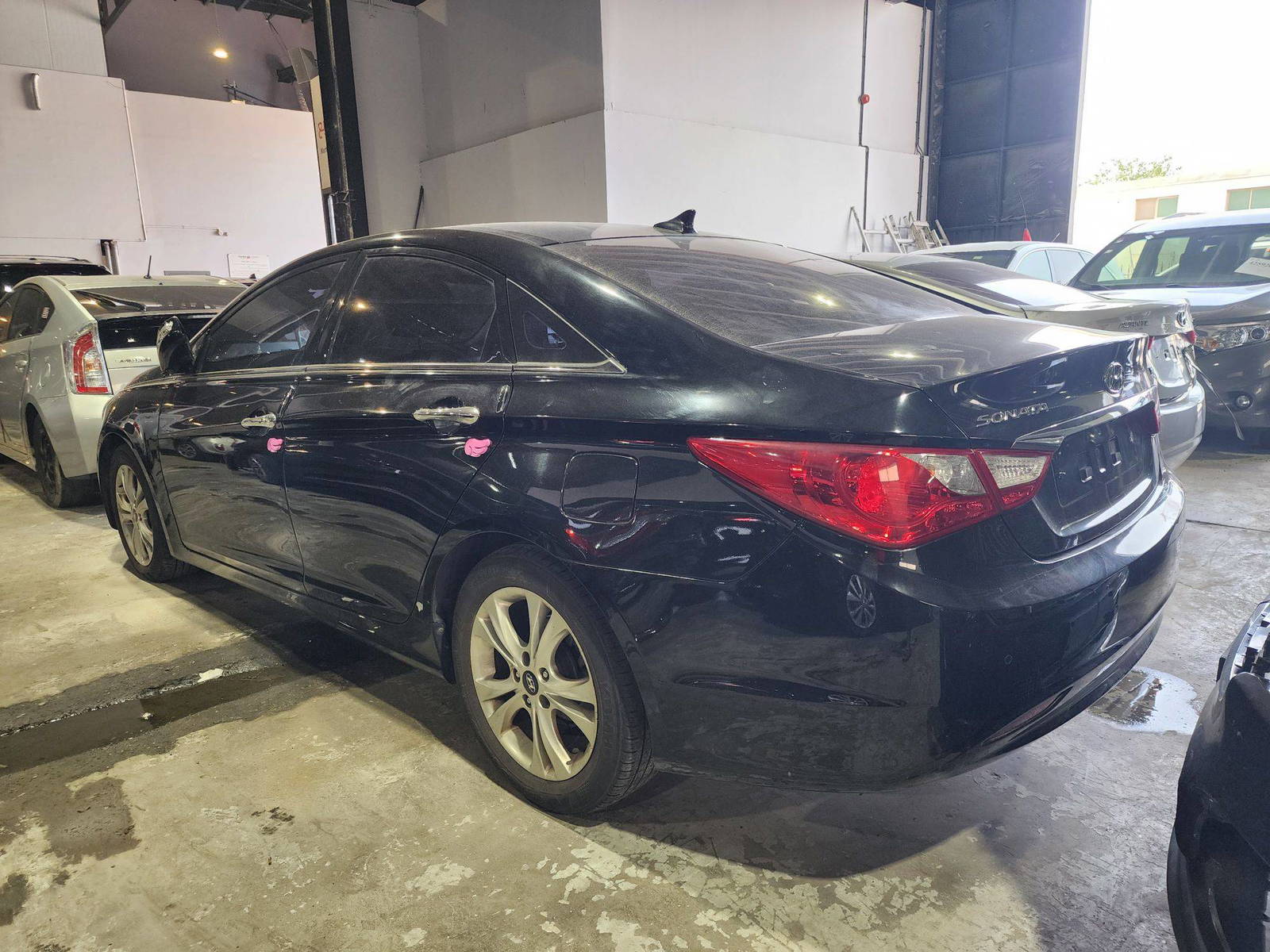 2010 HYUNDAI SONATA — 138443 KM — Lot A039215 — Souq - Marhaba Auctions Used Cars - Image 6