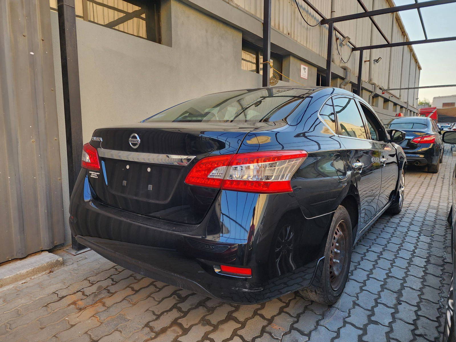 2015 NISSAN SENTRA — 171044 Miles — Lot 64001124 — Al Quoz - Marhaba Auctions Used Cars - Image 3