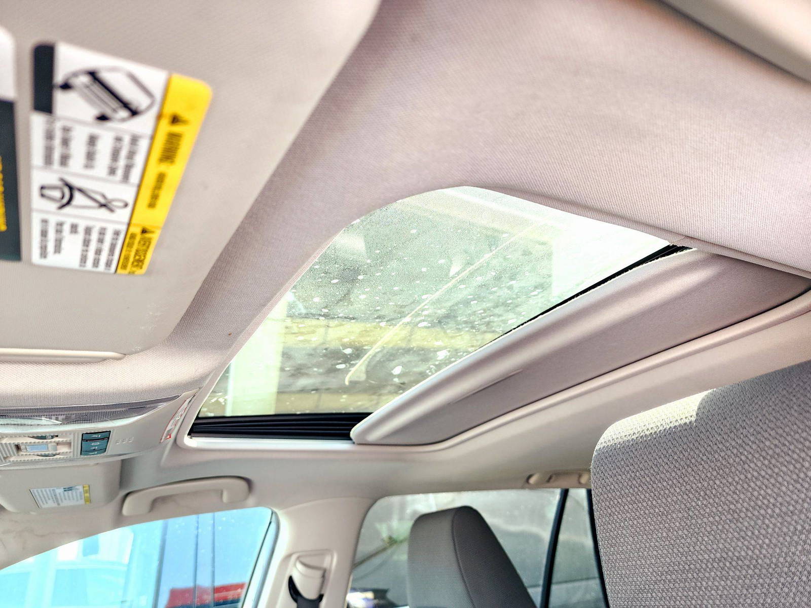 2019 TOYOTA RAV4 — 147162 Miles — Lot W017041 — Souq - Marhaba Auctions Used Cars - Image 8