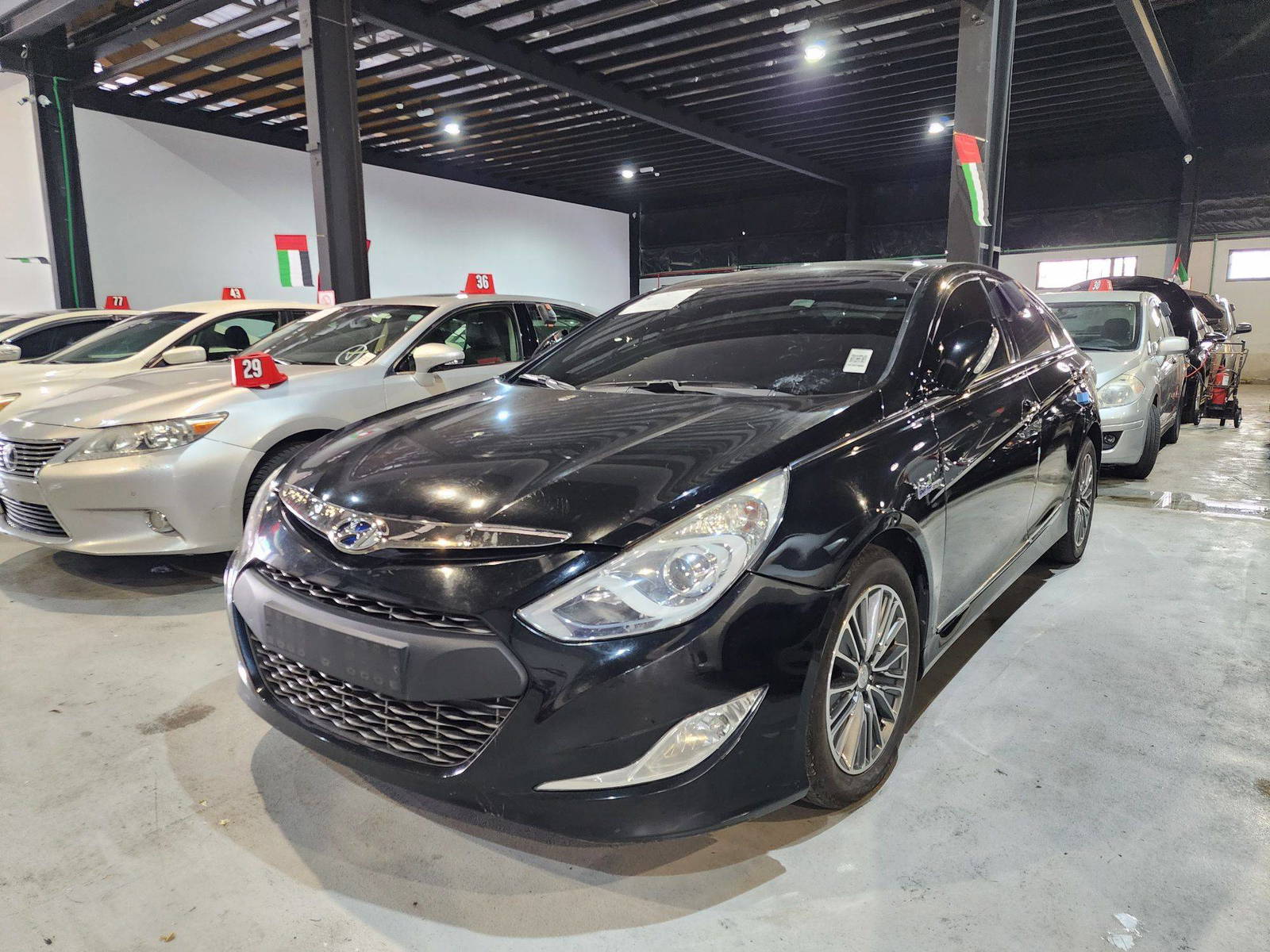 2012 HYUNDAI SONATA — 220888 KM — Lot 018100 — Al Quoz - Marhaba Auctions Used Cars - Image 4