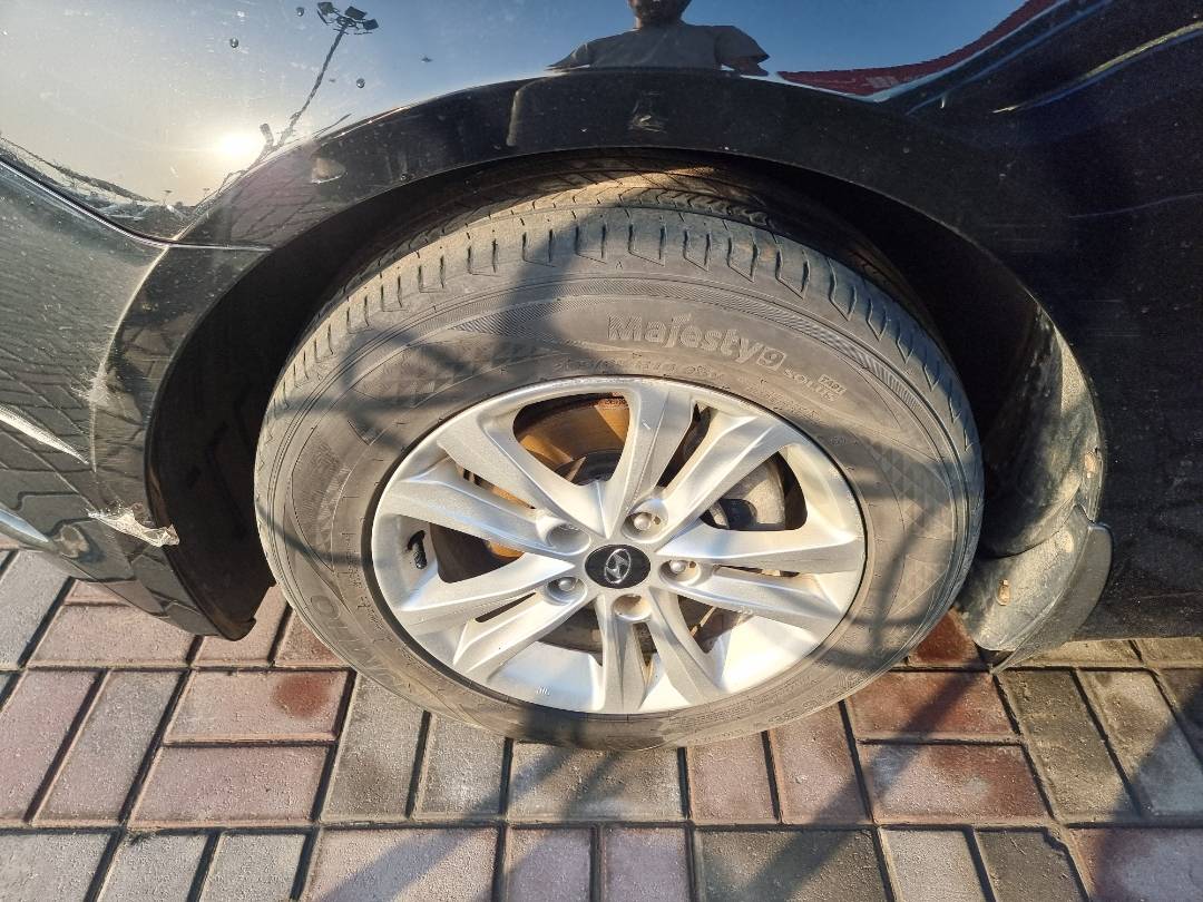 2010 HYUNDAI SONATA — 156532 KM — Lot 125478 — Main - Marhaba Auctions Used Cars - Image 11