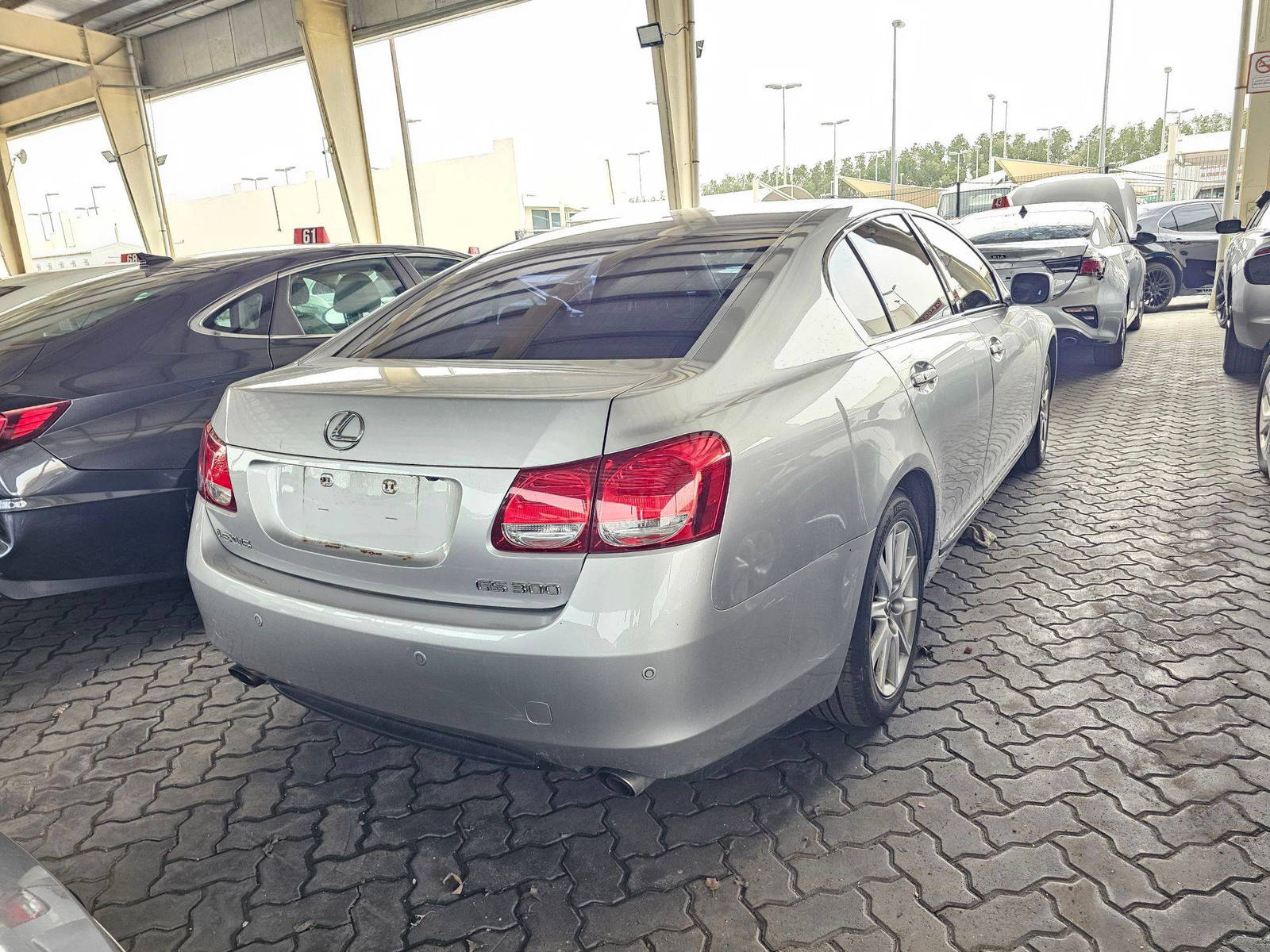 2006 LEXUS GS 300 — 295624 KM — Lot S365018419 — Souq - Marhaba Auctions Used Cars - Image 4