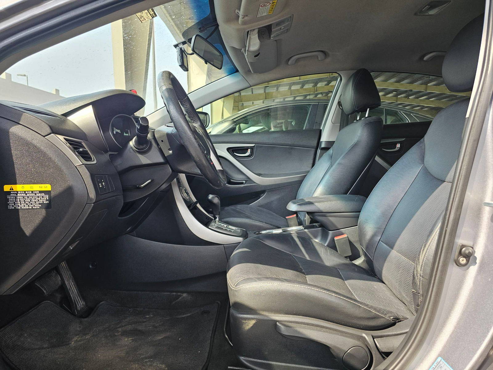 2012 HYUNDAI AVANTE — 141678 KM — Lot 513653 — Souq - Marhaba Auctions Used Cars - Image 8