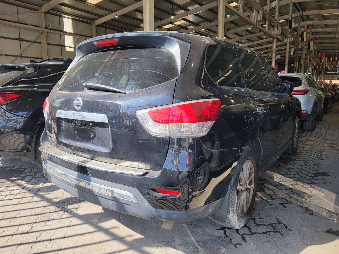 2014 NISSAN PATHFINDER — 187795 Miles — Lot 40144020 — Main - Marhaba Auctions Used Cars - Image 3
