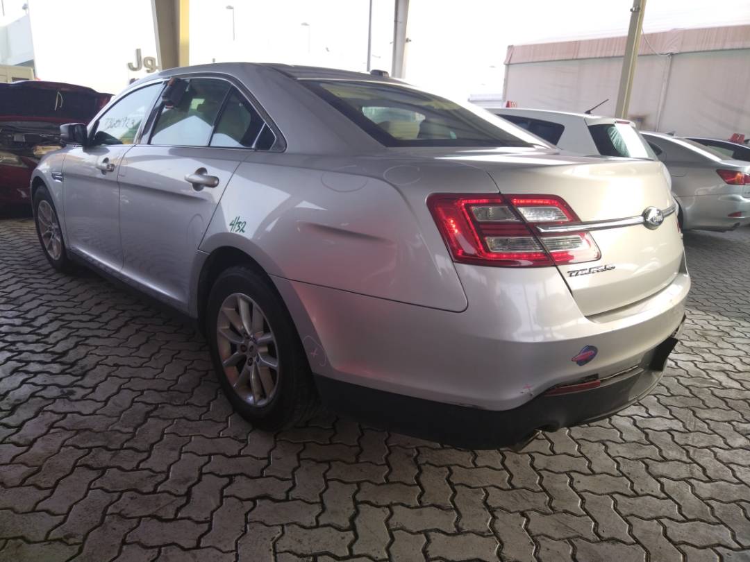 2013 FORD TAURUS — 168455 Miles — Lot 73601923 - Marhaba Auctions Used Cars - Image 4