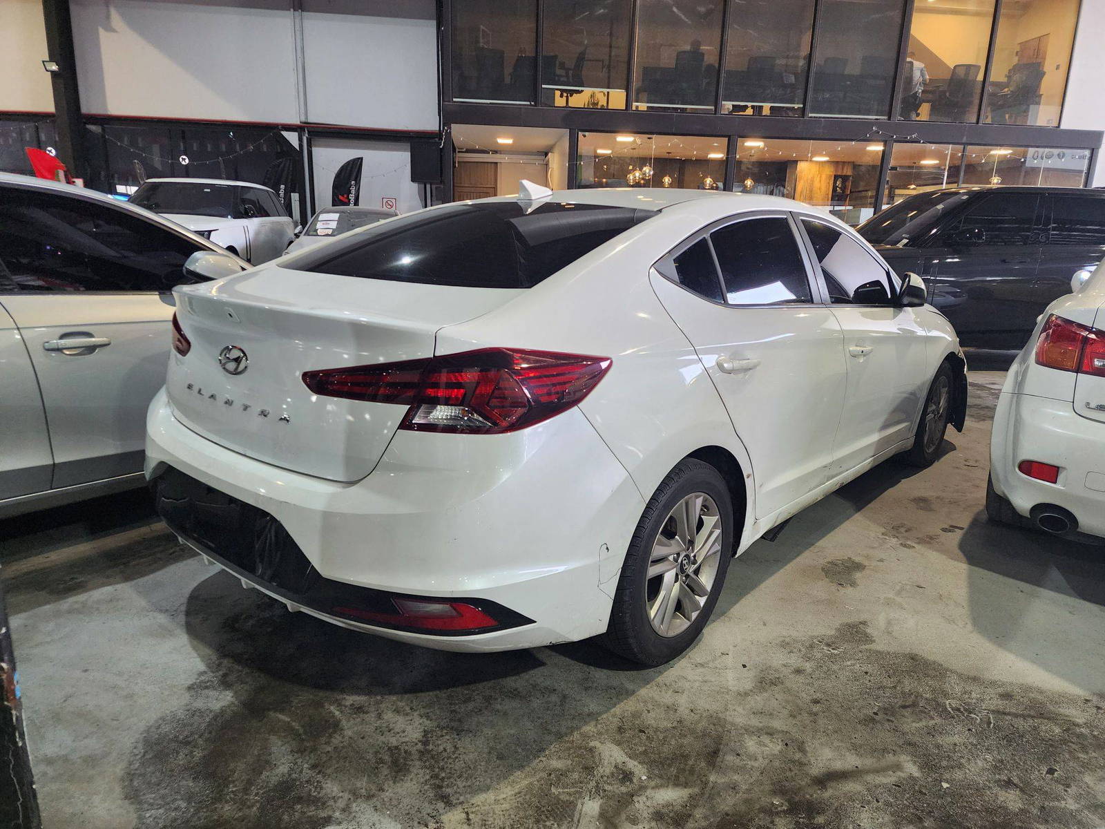 HYUNDAI ELANTRA 2019 - Marhaba Auction Used Cars - Image 5