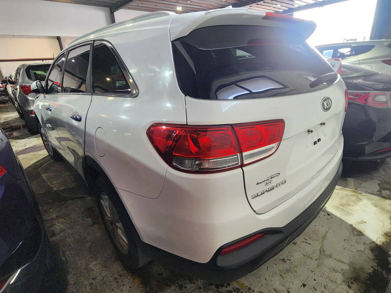 2018 KIA SORENTO — 129062 Miles — Lot 43381685 — Ind. 12 - Marhaba Auctions Used Cars - Image 6
