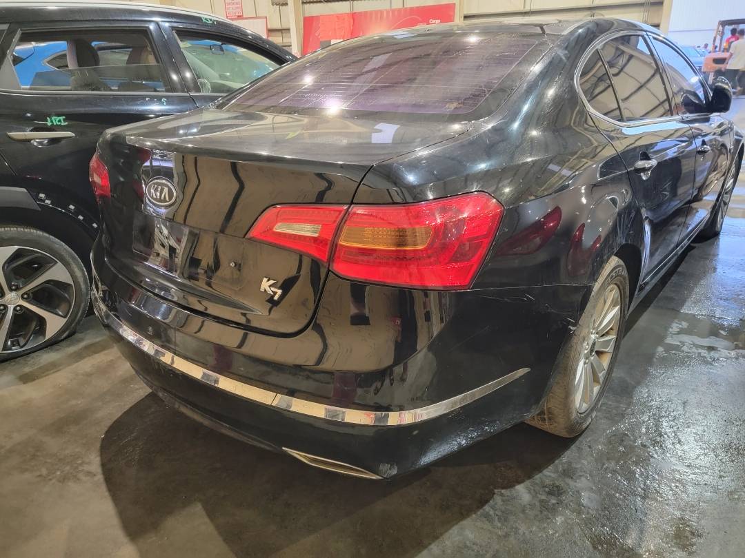2010 KIA K7 — 92171 KM — Lot 032388 — Main - Marhaba Auctions Used Cars - Image 3