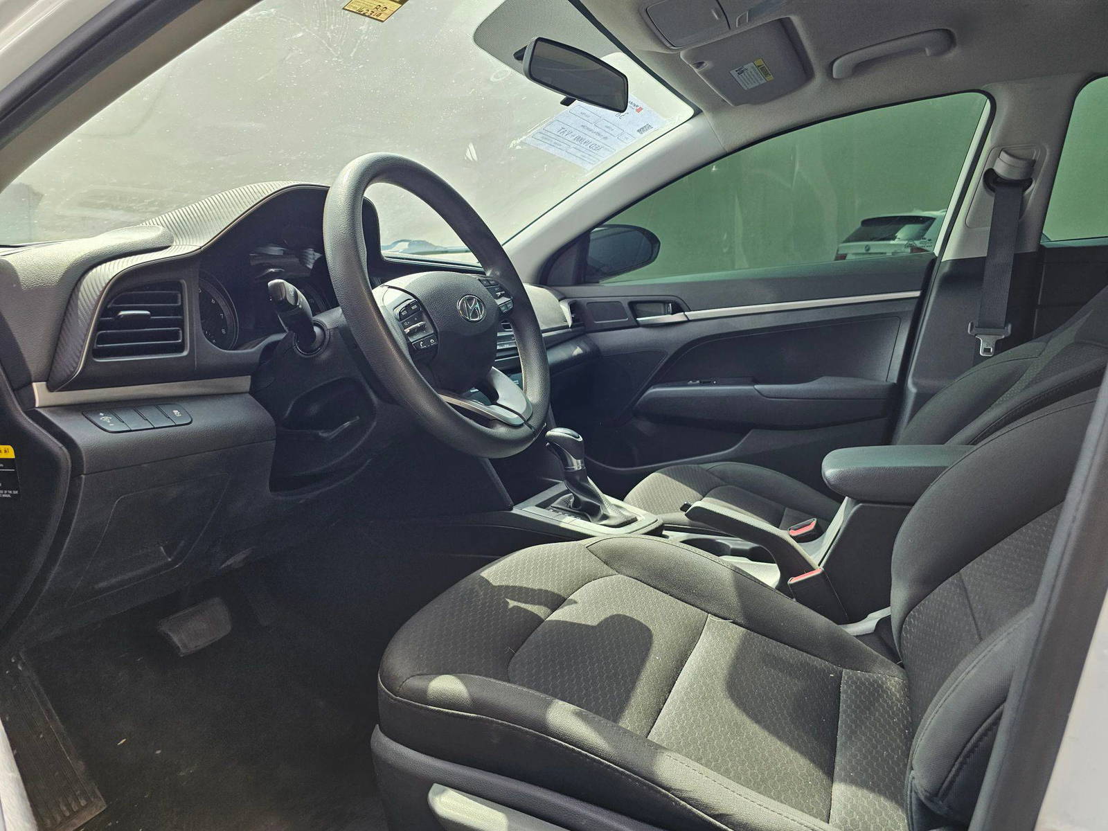 2019 HYUNDAI ELANTRA — 142319 Miles — Lot F4KH423996 — Souq - Marhaba Auctions Used Cars - Image 6