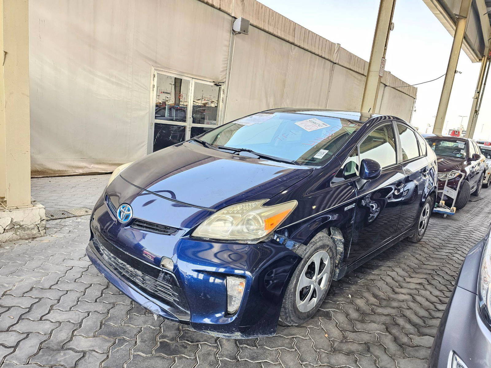 2014 TOYOTA PRIUS — 185352 Miles — Lot E1757370 — Souq - Marhaba Auctions Used Cars - Image 5
