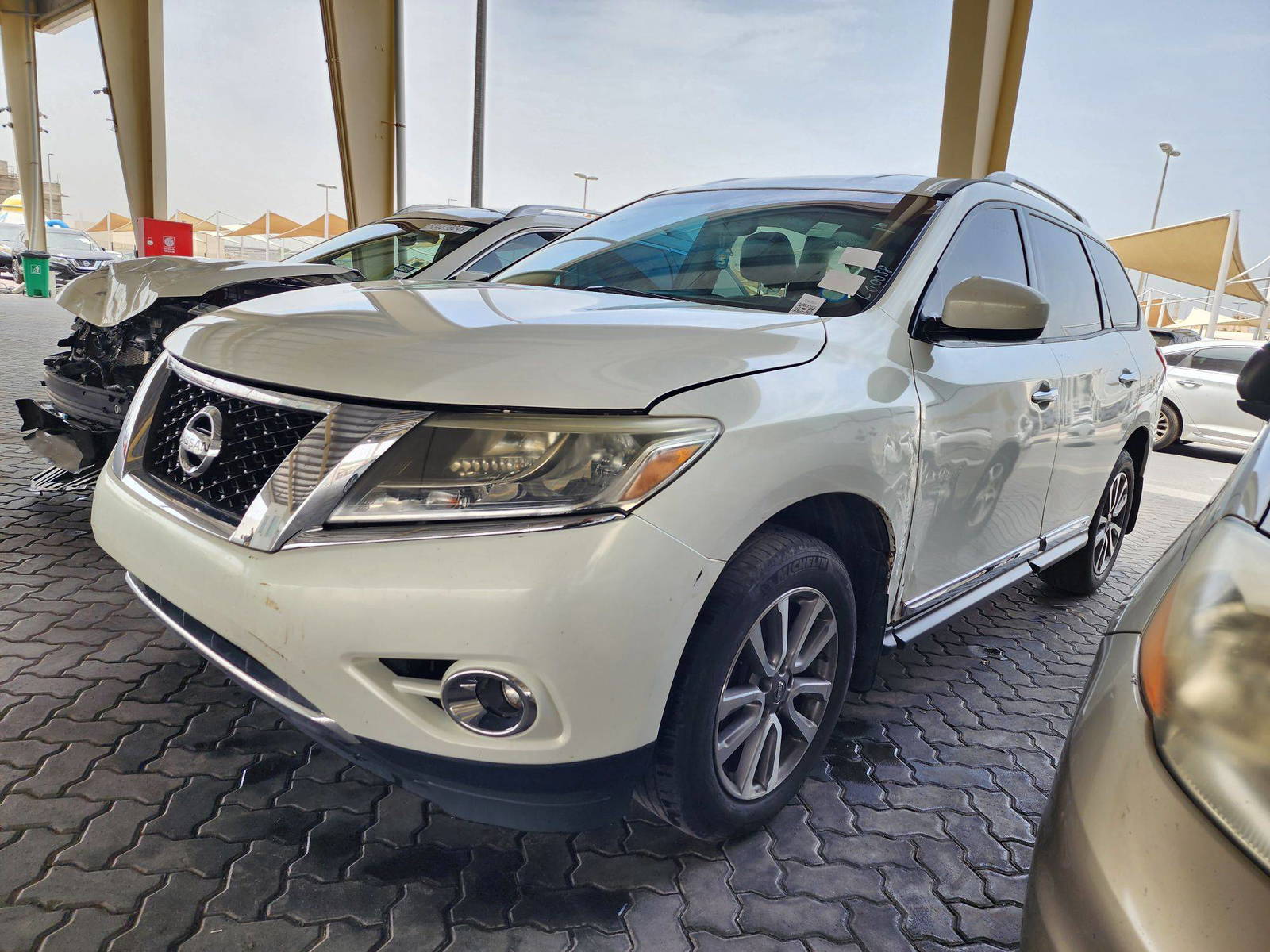 2013 NISSAN PATHFINDER — 161464 Miles — Lot 881110 — Souq - Marhaba Auctions Used Cars - Image 5